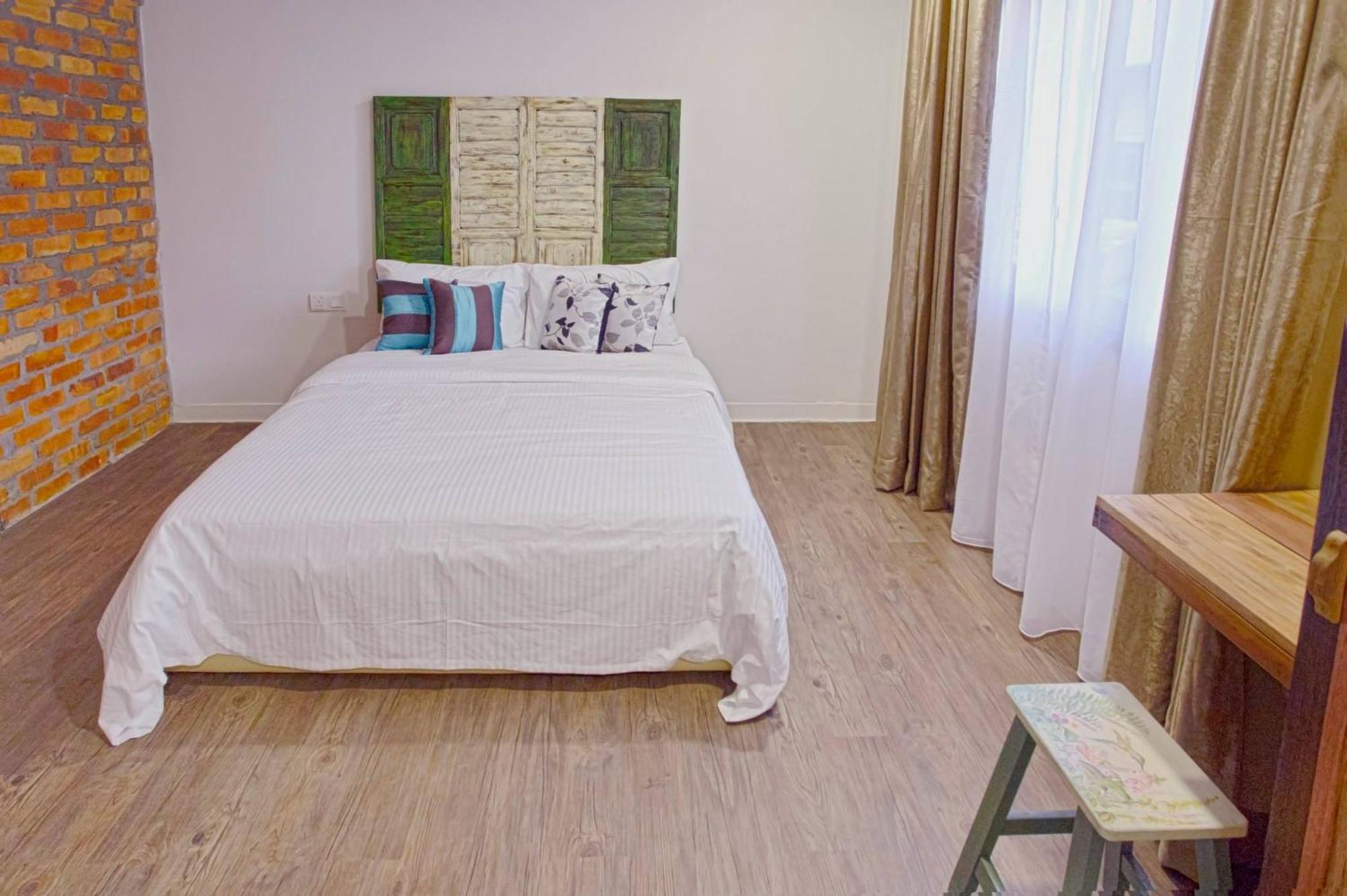 Redstone Boutique Hotel Куала Лумпур Екстериор снимка